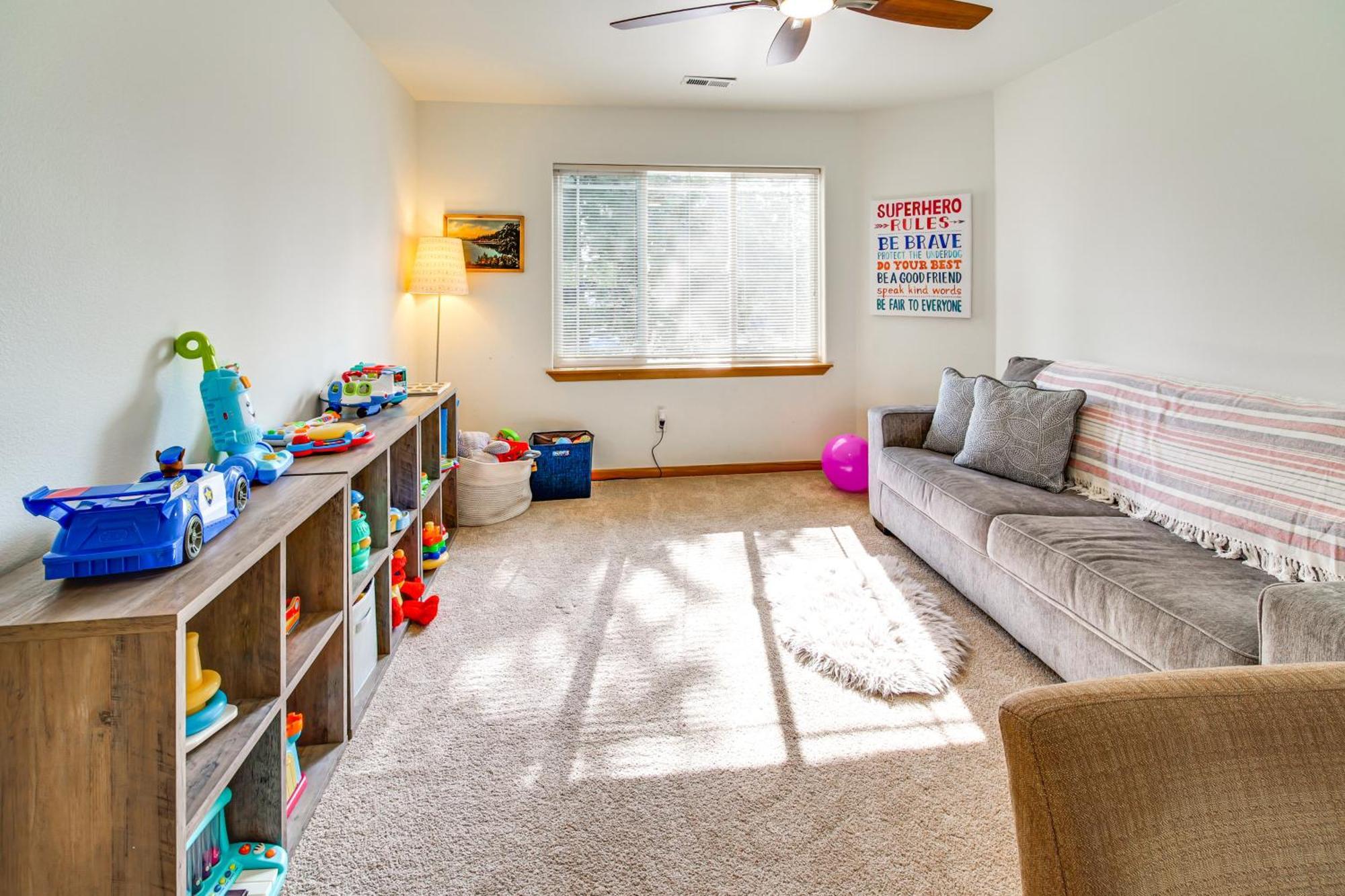 Klamath Falls Getaway With Pool And Hot Tub Access! Εξωτερικό φωτογραφία